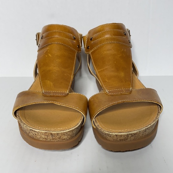 CAT Caterpillar brown leather  sandals - Picture 2 of 8